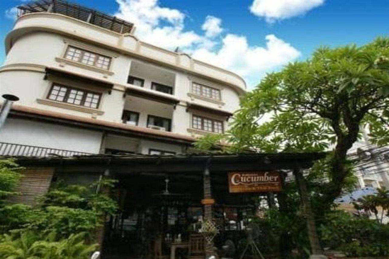 Cucumber Inn Suite Pattaya Esterno foto