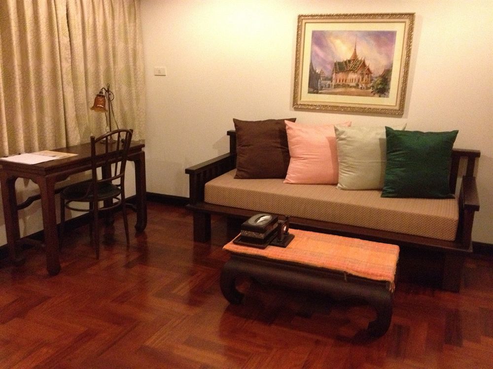 Cucumber Inn Suite Pattaya Esterno foto